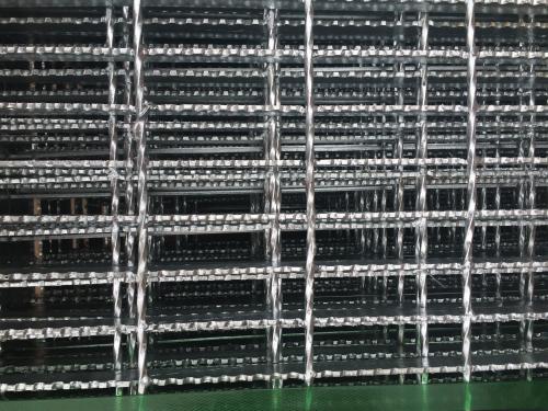 防滑鋼格柵板踏步