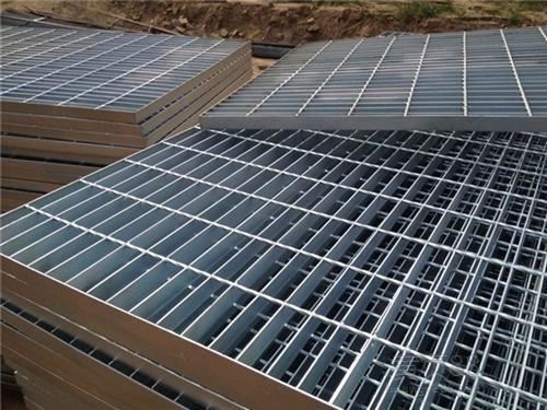 熱鍍鋅<a href='http://www.baiduwh.cn'>格柵板</a> 熱鍍鋅格柵板