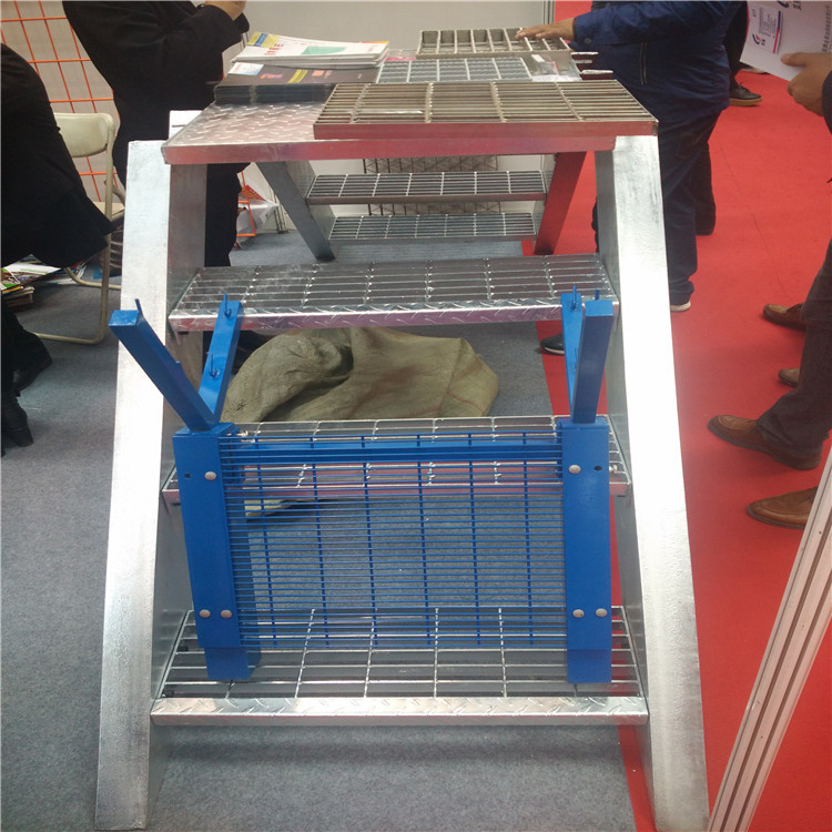 熱鍍鋅踏板網 熱鍍鋅踏板網