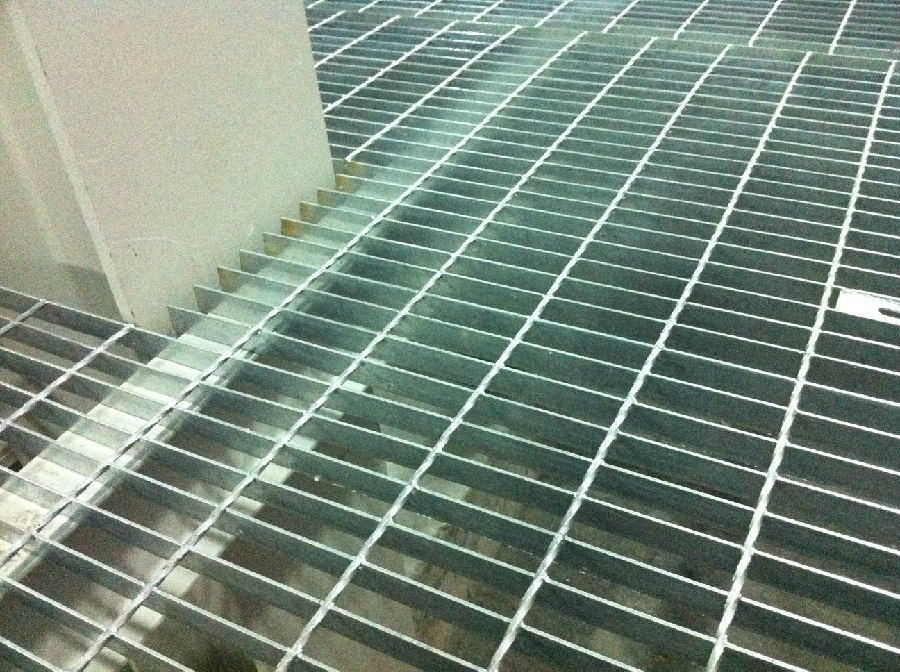 鍍鋅<a href='http://www.baiduwh.cn'>鋼格柵板</a> 鍍鋅鋼<a href='http://www.baiduwh.cn'>格柵板</a>