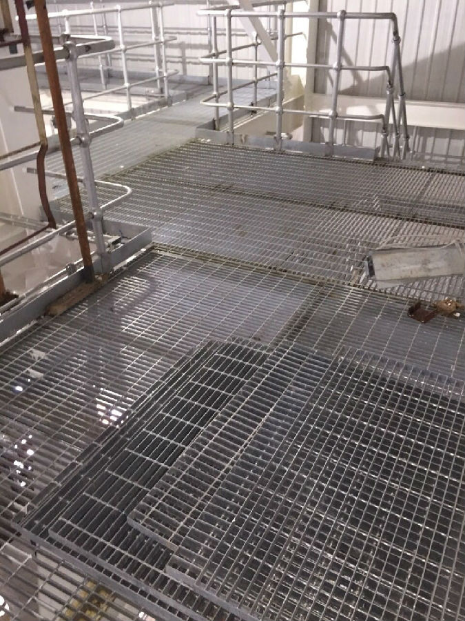 鍍鋅<a href='http://www.baiduwh.cn/ganggeban/'>鋼格板</a>型號 鍍鋅鋼格板型號