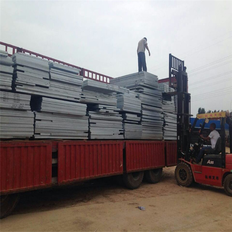 熱浸鋅鋼格柵板規格