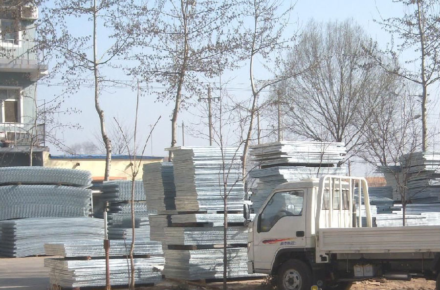 鍍鋅鋼格柵平臺現(xiàn)貨