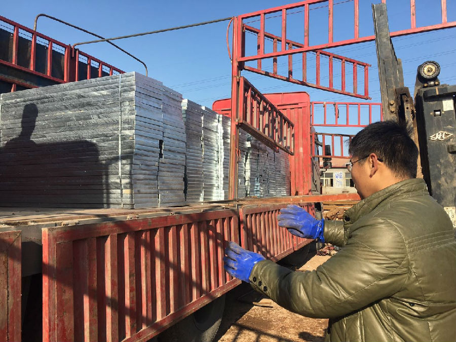 鍍鋅防滑鋼格柵板規格